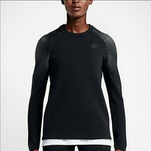 🦃EUC🦃 NIKE NSW Sportswear Tech Fleece Crew